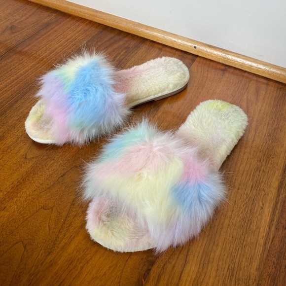 Tie Dye Furry Slippers Slides - Picture 1 of 4
